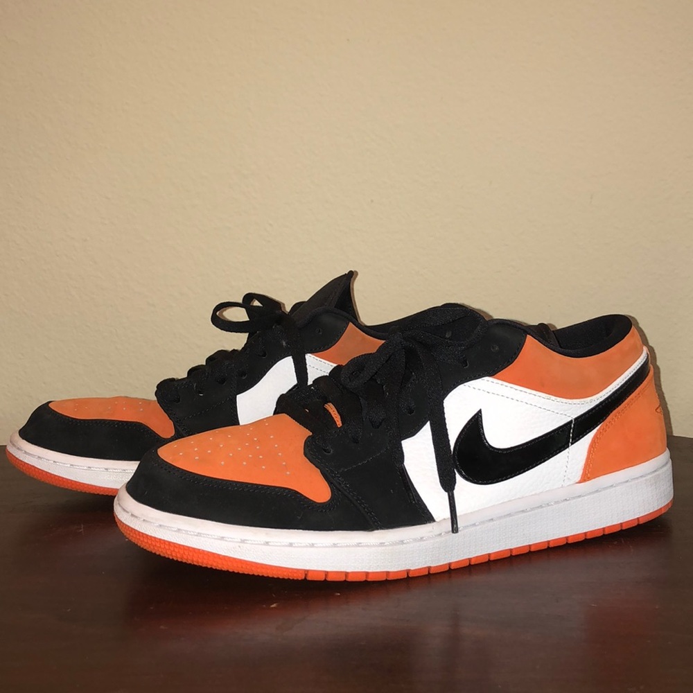 Air Jordan 1 Low